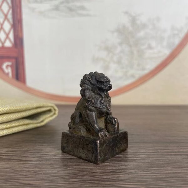 Antique Second - hand Lion Seal, Old Bronze Ware, Imitation Aged Old Item, Guardian Lion, Study Decoration, Square Copper Piece