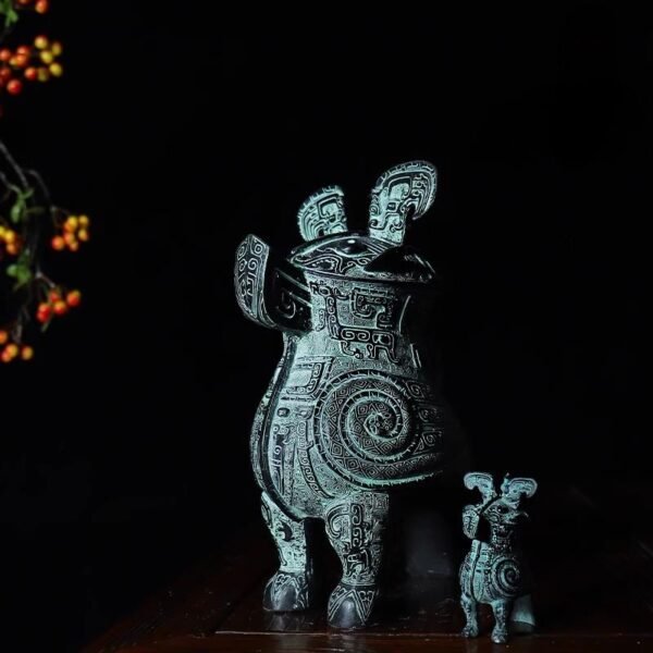 Fu Hao Owl Zun (Owl - shaped Wine Vessel) Replica of Archaic Bronze Ware Ornament - Image 3