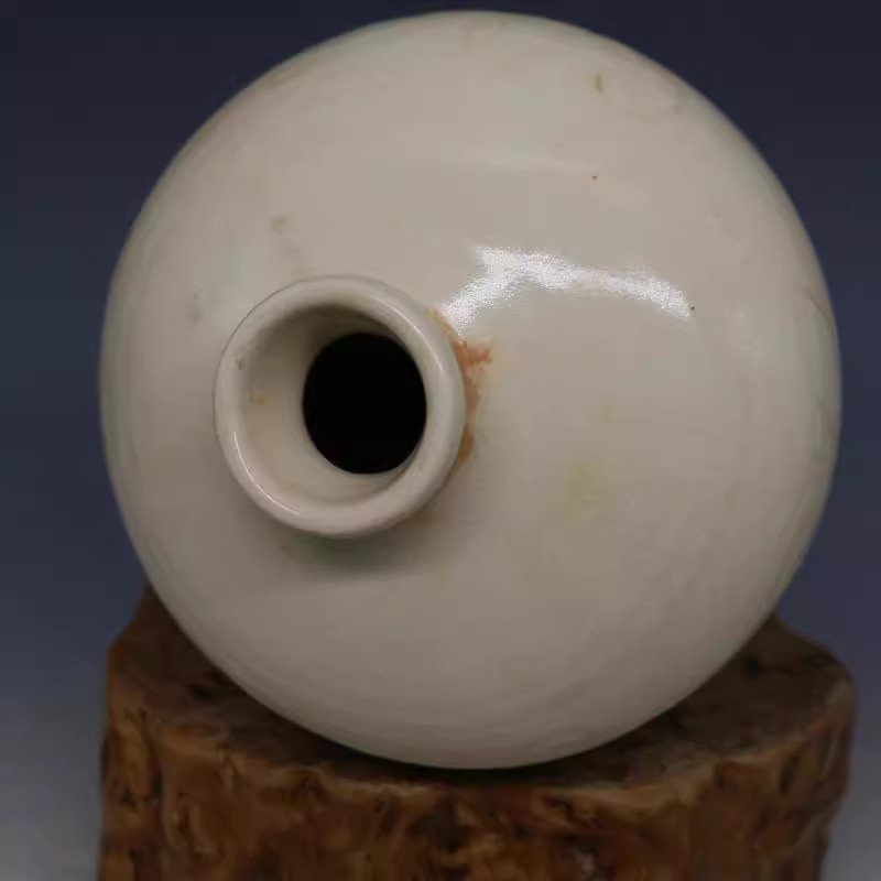 Song Dynasty Ding Kiln White Porcelain Painted Plum Vase, Antique Old Item, Curio Second - hand Item - Image 2