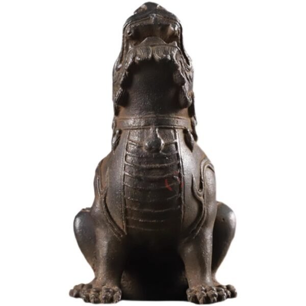 Antique - styled and artificially aged old ironware Heavenly - roaring unicorn, retro desktop cast - iron small lion, classical home collection and display piece