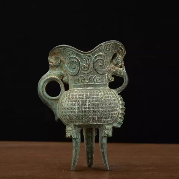 Antique Collection Bronze Three - legged Double - eared Retro Living Room Imperial Cup, Auspicious Beast Decorative Ornament